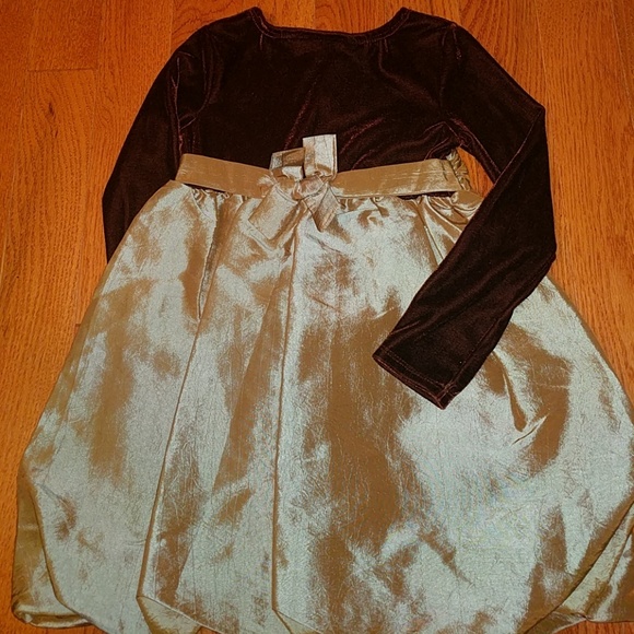 Holiday Dress - Picture 4 of 6